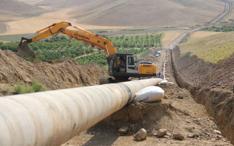 چرا گلخانه داران و صاحبان صنایع جنوب کرمان از گاز استفاده نمی‌کنند